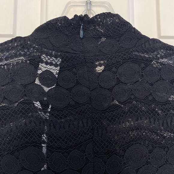 NWT Yas Pinna Long Sleeve High Neck Semi-sheer Lace Top S Black - Picture 10 of 16